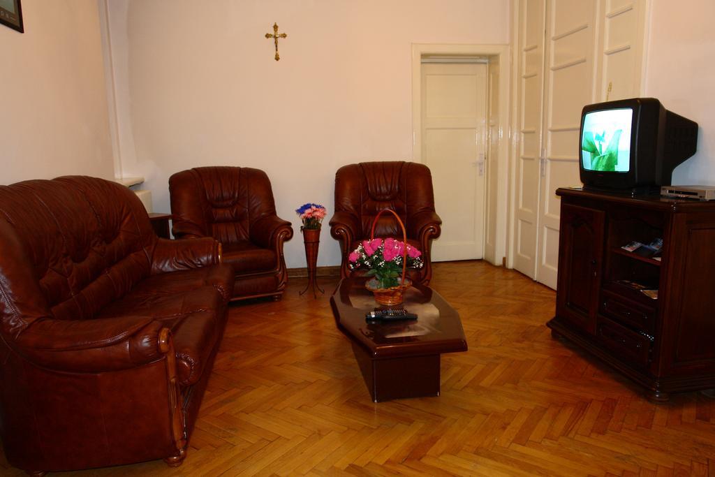 Hotel Ss Residence Unirii Bukarest Exteriör bild